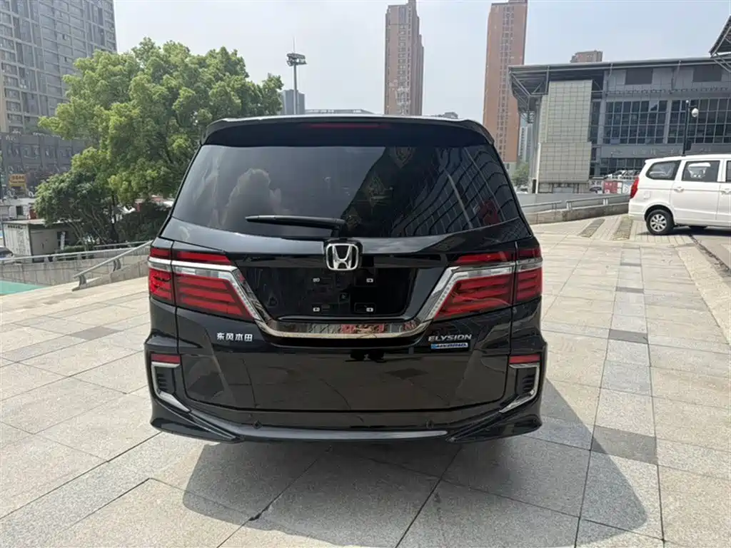 Honda Elysion 2021 — фото 13