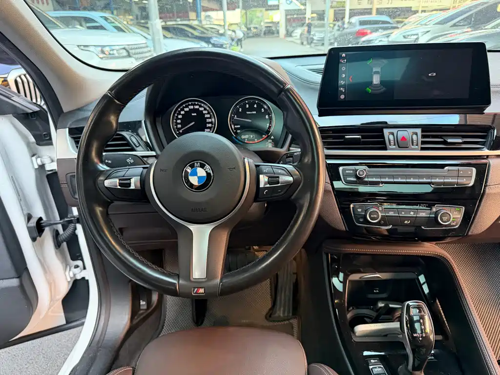 BMW X2 2022 — фото 13