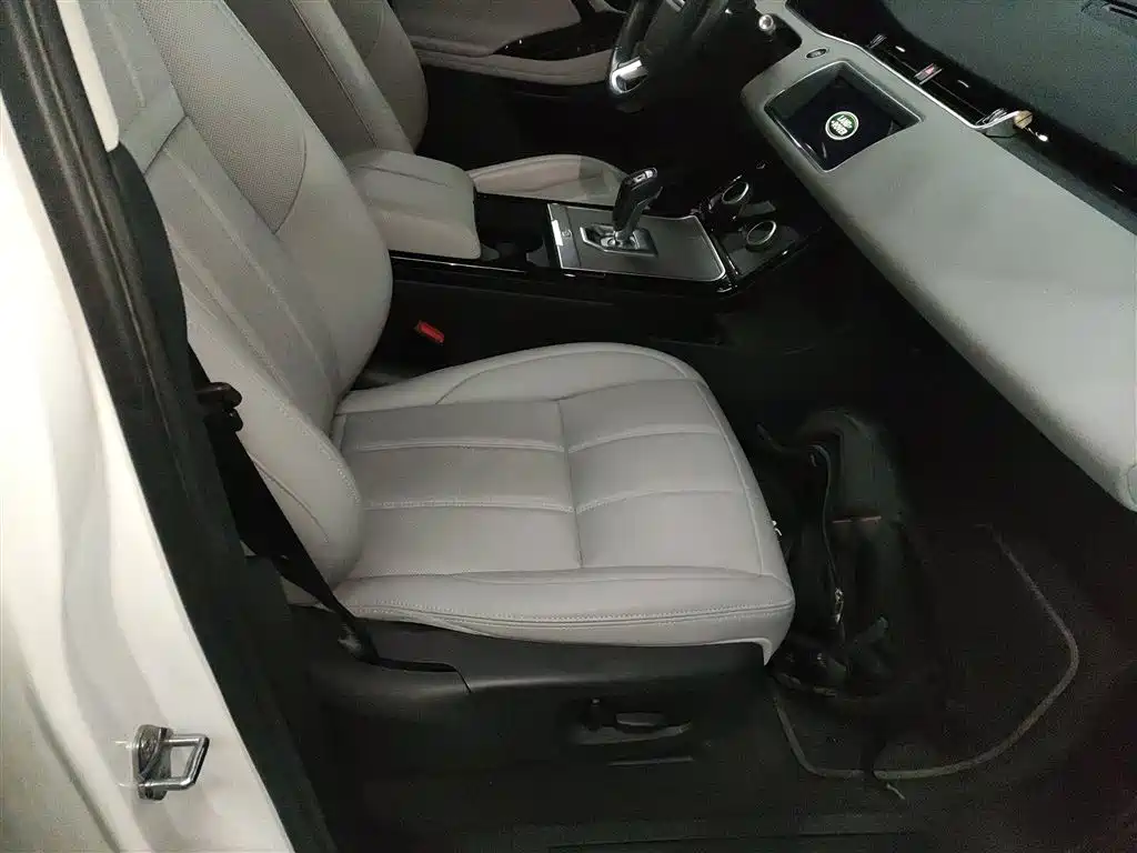 Land Rover Evoque 2020 — фото 25