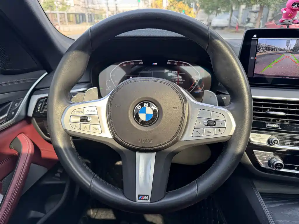 BMW 5 Series 2023 — фото 9