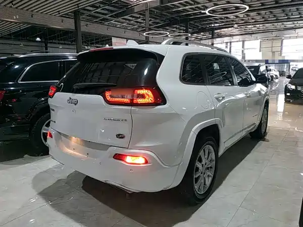 Jeep Cherokee 2018