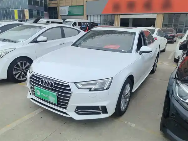 Audi A4L 2019
