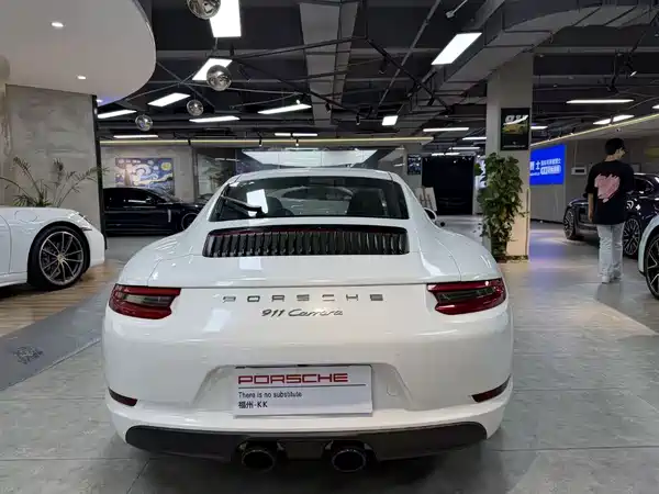 Porsche 911 2018