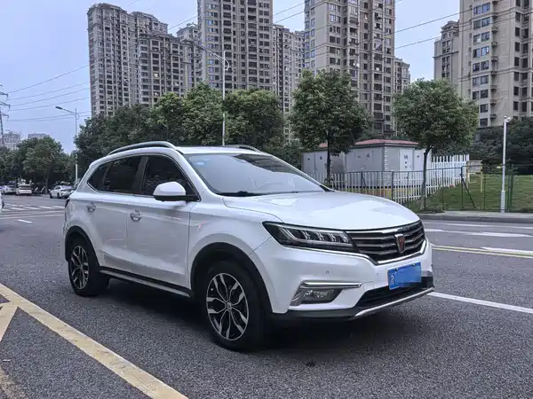 Roewe RX5 2016
