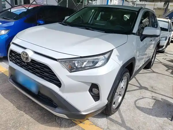 Toyota RAV4 2021