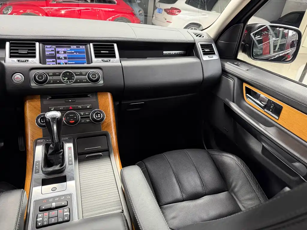 Land Rover Sport 2013 — фото 20