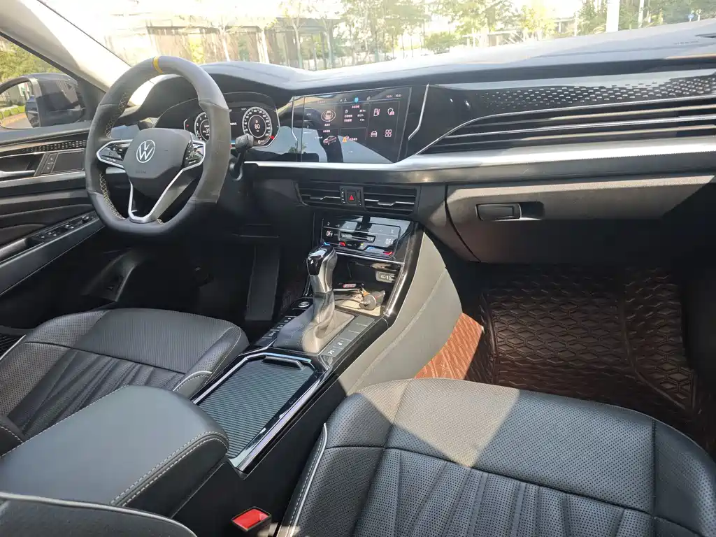 Volkswagen Passat 2023