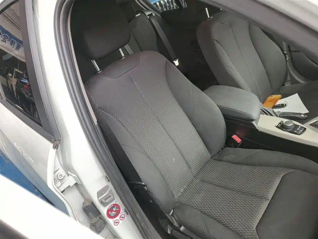 BMW 1 Series 2015 — фото 25