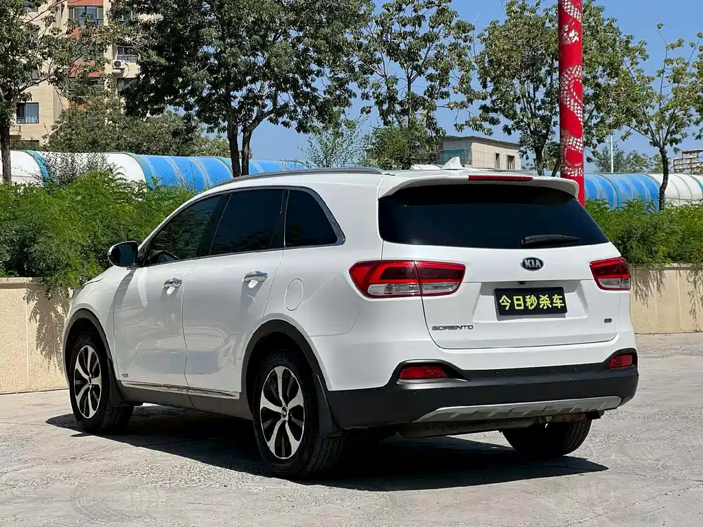 Kia Sorento 2016 — фото 9
