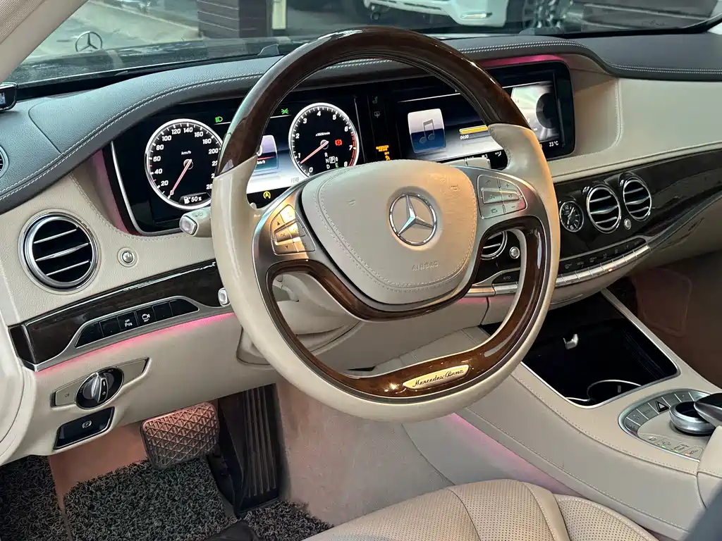 Mercedes-Benz Maybach S-Class 2015 — фото 11