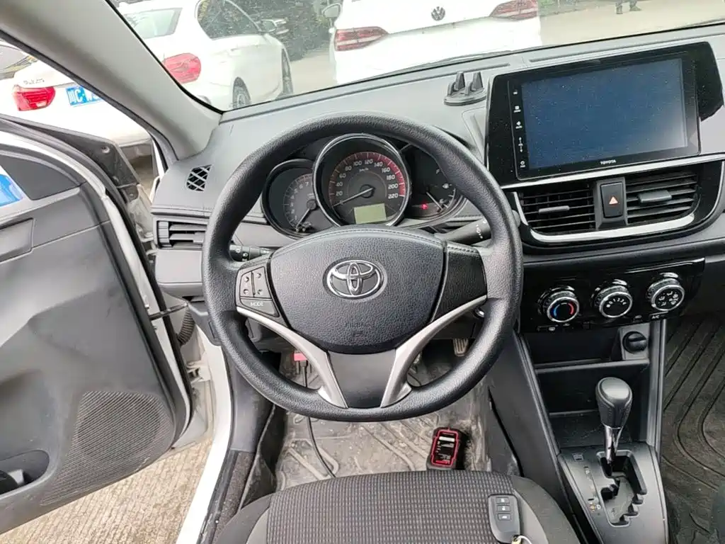 Toyota Vios 2023 — фото 11