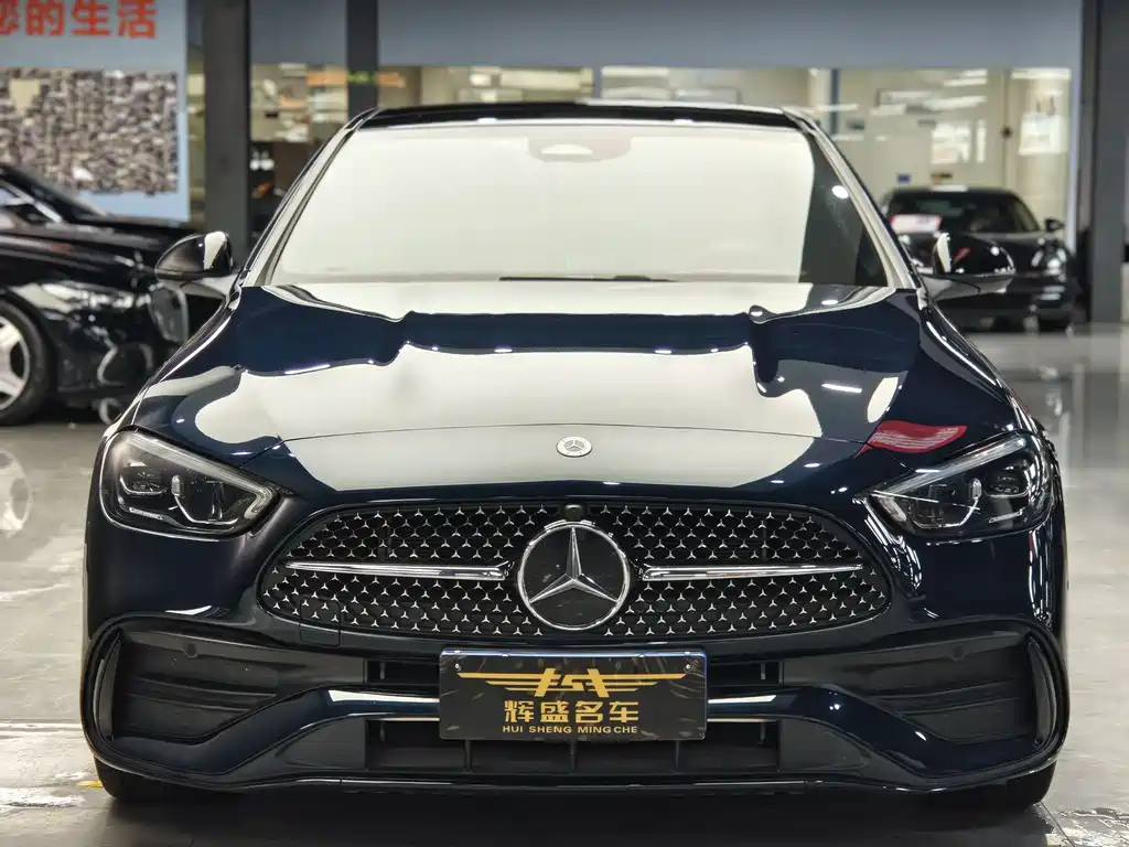Mercedes-Benz C-Class 2023 — фото 2