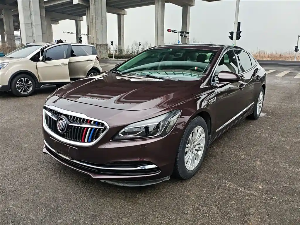 Buick LaCrosse 2018 — фото 2