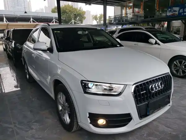 Audi Q3 2015