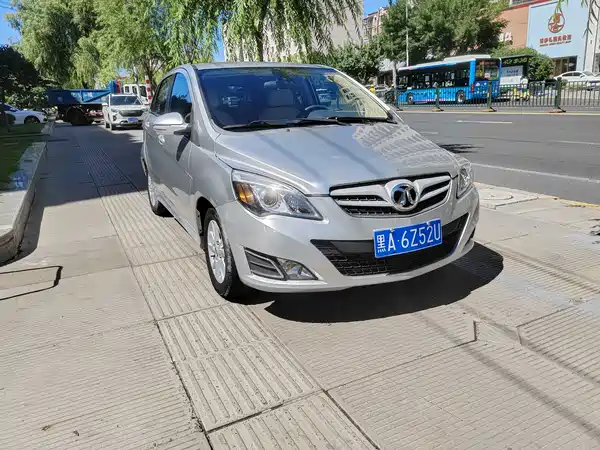 BAIC Motor E Series 2012