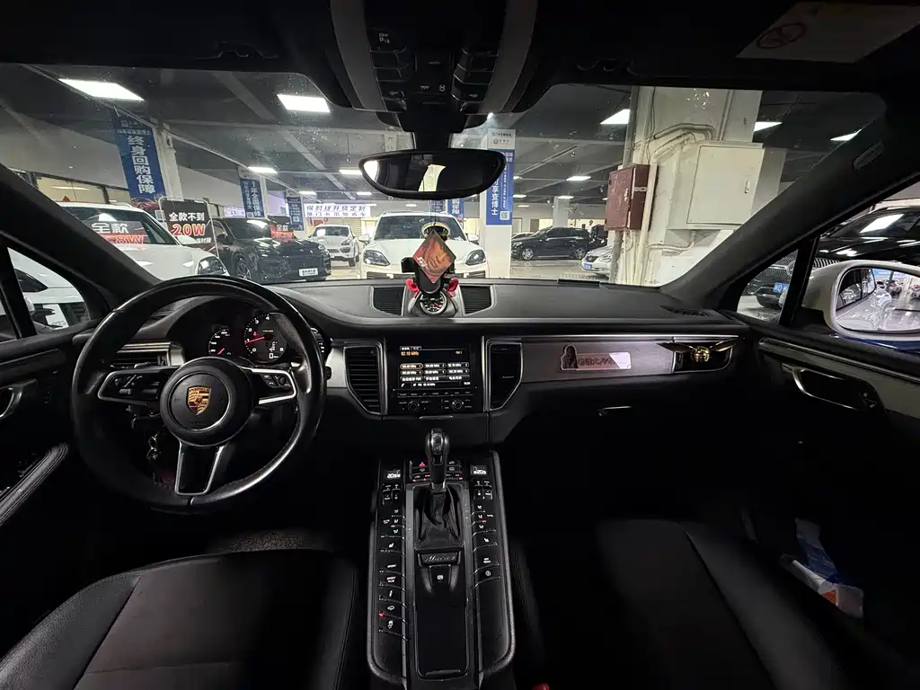 Porsche Macan 2014