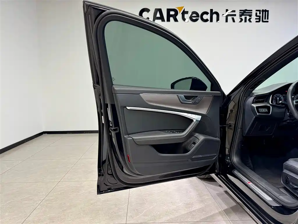 Audi A6L 2021 — фото 17