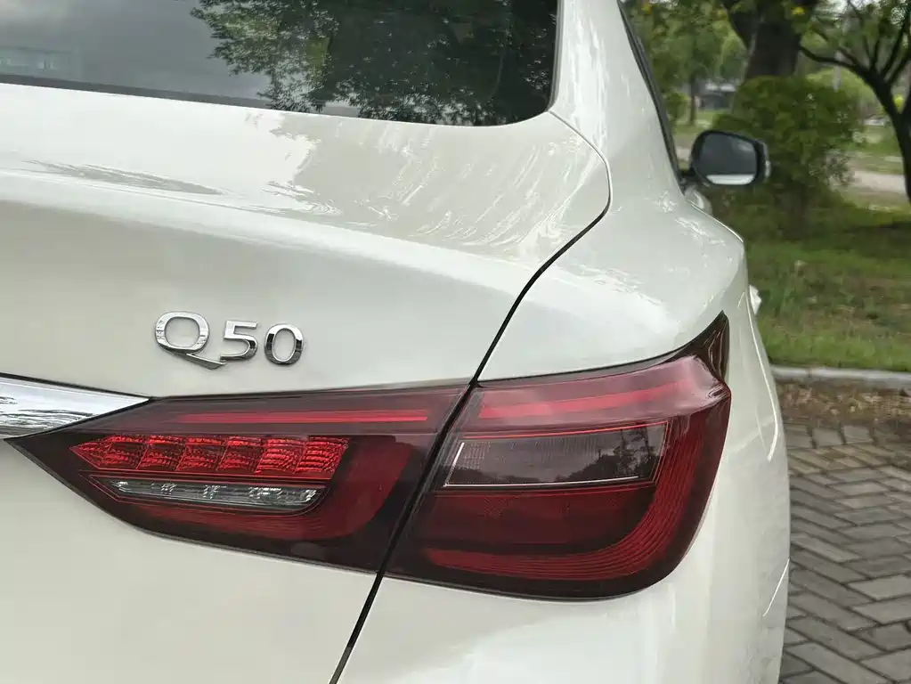 Infiniti Q50L 2019 — фото 14