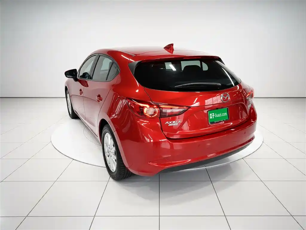 Mazda 3 Axela 2019 — фото 5