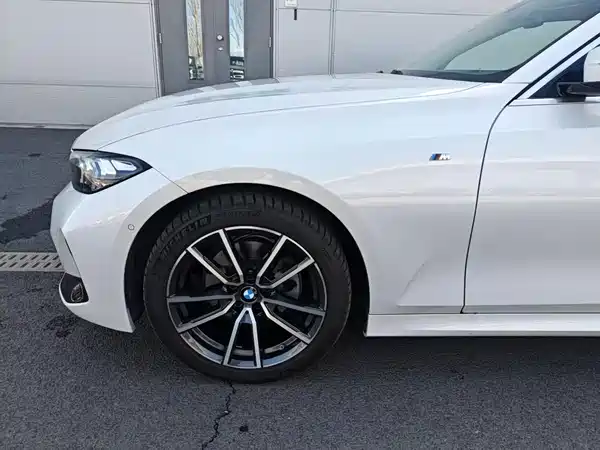 BMW 3 Series 2025