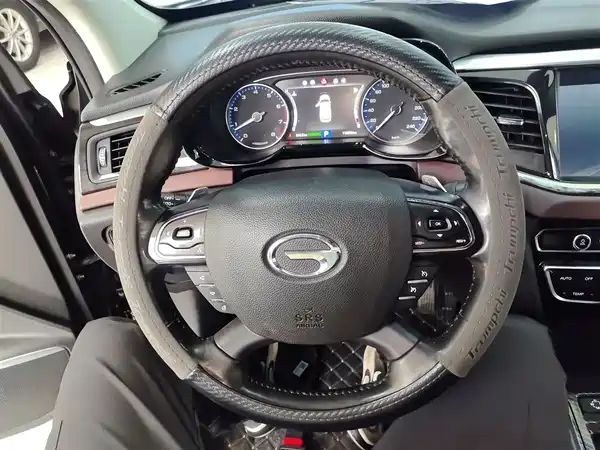 GAC Trumpchi GS8 2017