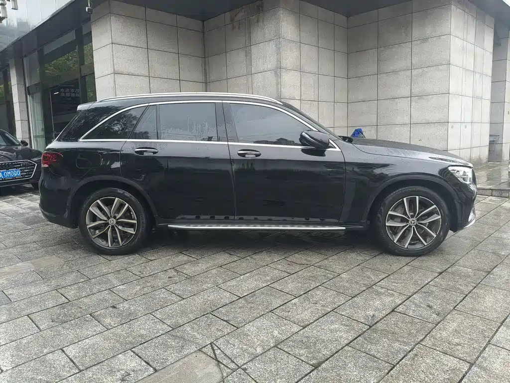 Mercedes-Benz GLC 2022 — фото 11