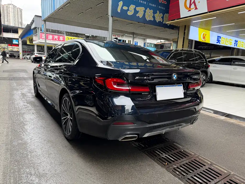 BMW 5 Series 2023