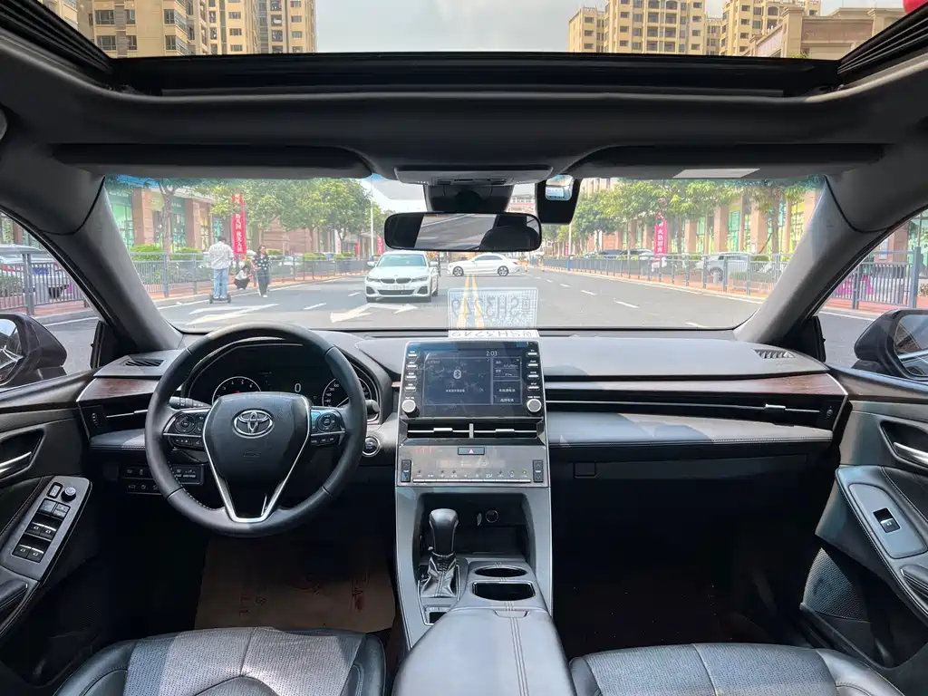 Toyota Avalon 2020 — фото 13