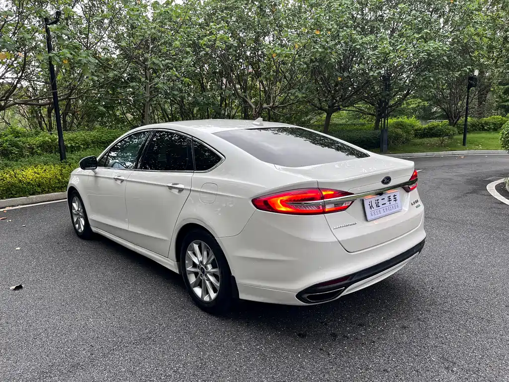 Ford Mondeo 2017 — фото 6