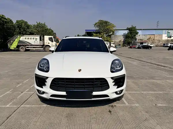 Porsche Macan 2016