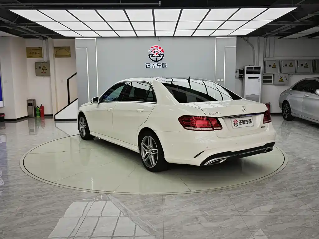 Mercedes-Benz E-Class 2014 — фото 14