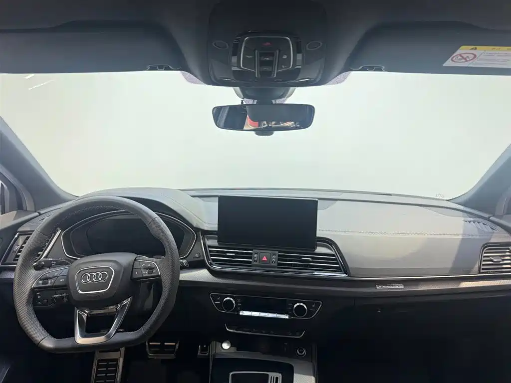 Audi Q5L Sportback 2024 — фото 7
