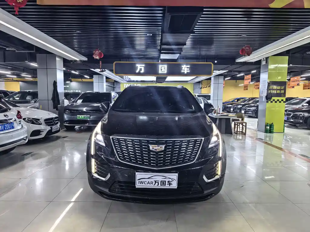 Cadillac XT5 2019 — фото 1