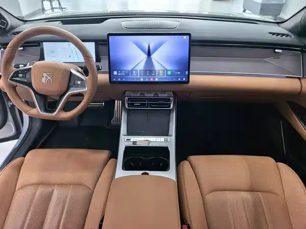 BYD Han L 2025