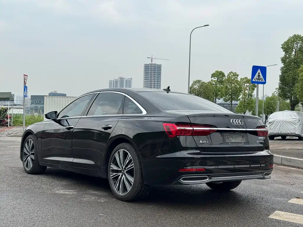 Audi A6L 2022 — фото 12