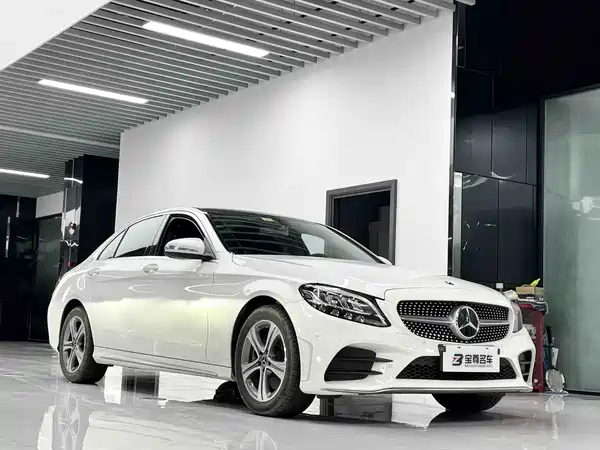 Mercedes-Benz C-Class 2020