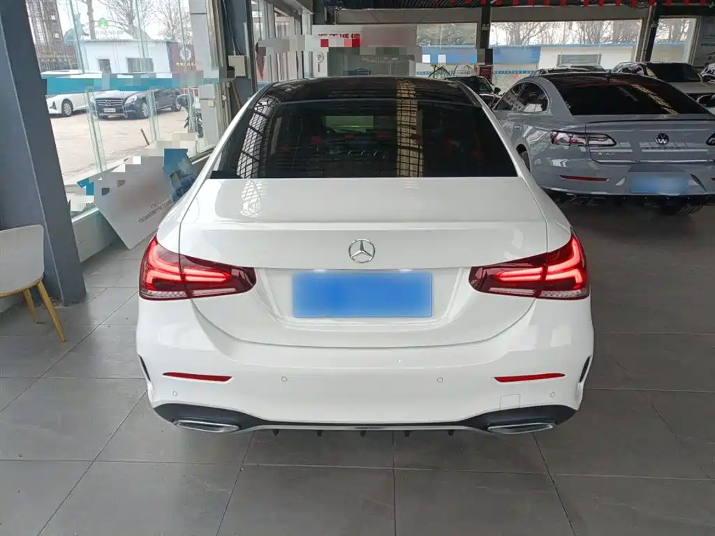 Mercedes-Benz A-Class 2023 — фото 4