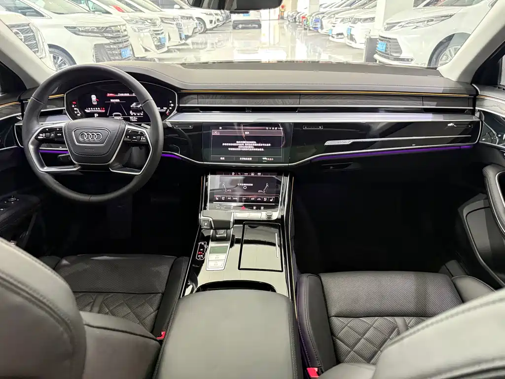 Audi A8 2023 — фото 13