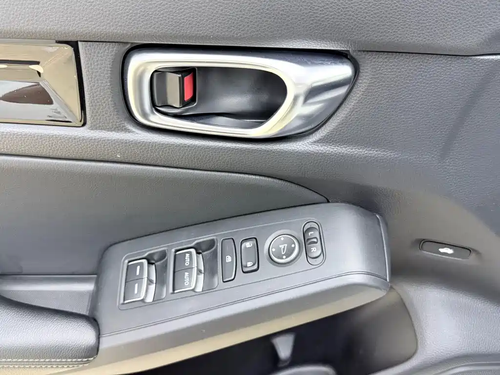 Honda Civic 2022 — фото 10