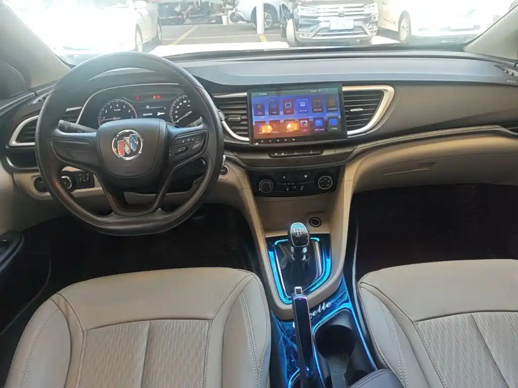 Buick Excelle 2017 — фото 10