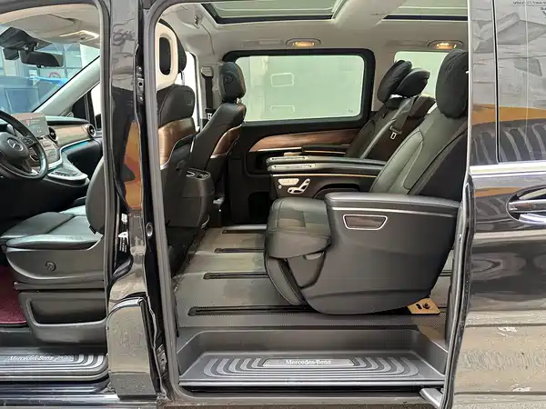 Mercedes-Benz V-Class 2022