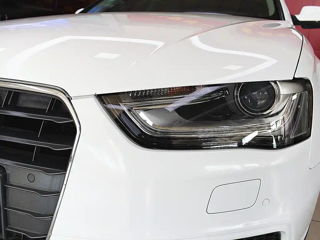 Audi A4L 2015 — фото 13