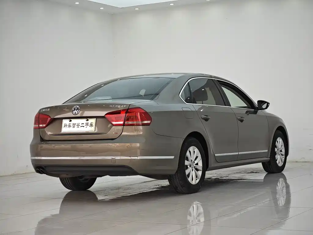 Volkswagen Passat 2014 — фото 6
