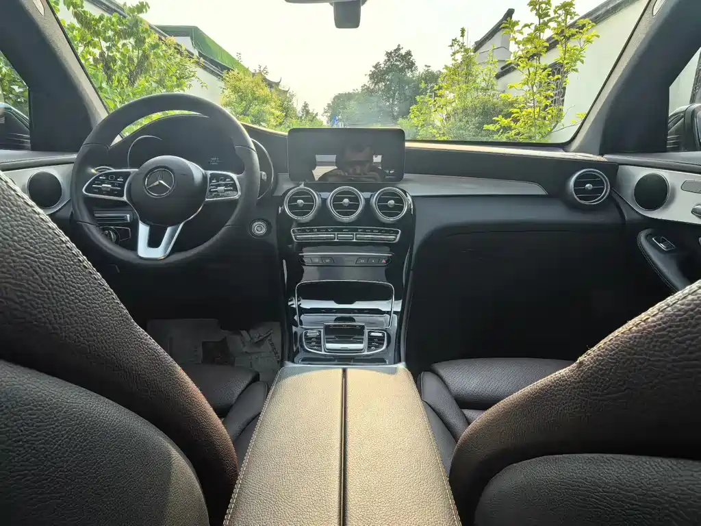 Mercedes-Benz GLC 2021 — фото 4