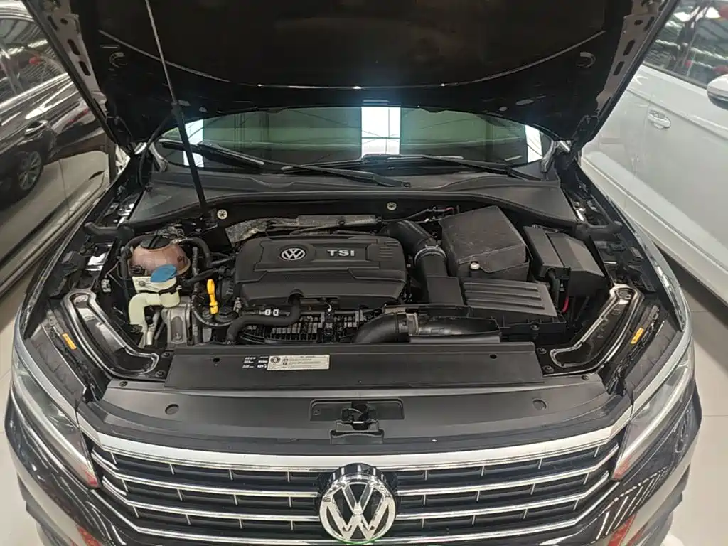 Volkswagen Passat 2018 — фото 20