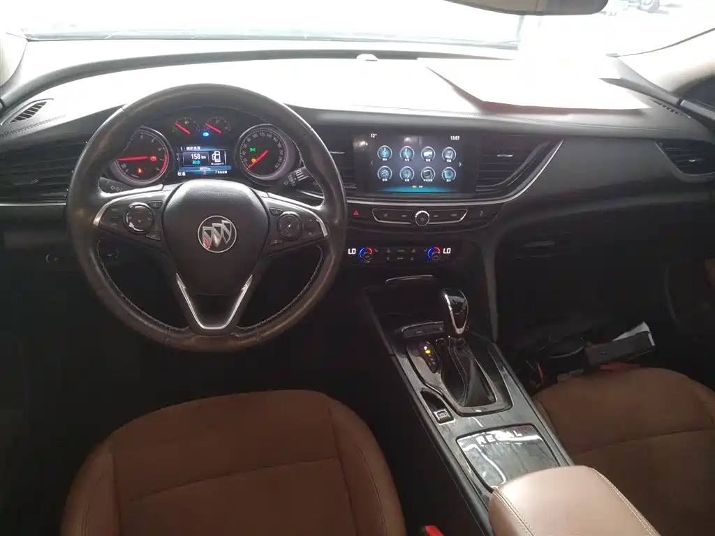 Buick Regal 2018 — фото 6