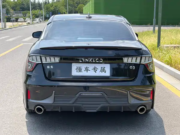 Lynk & Co 03 2020