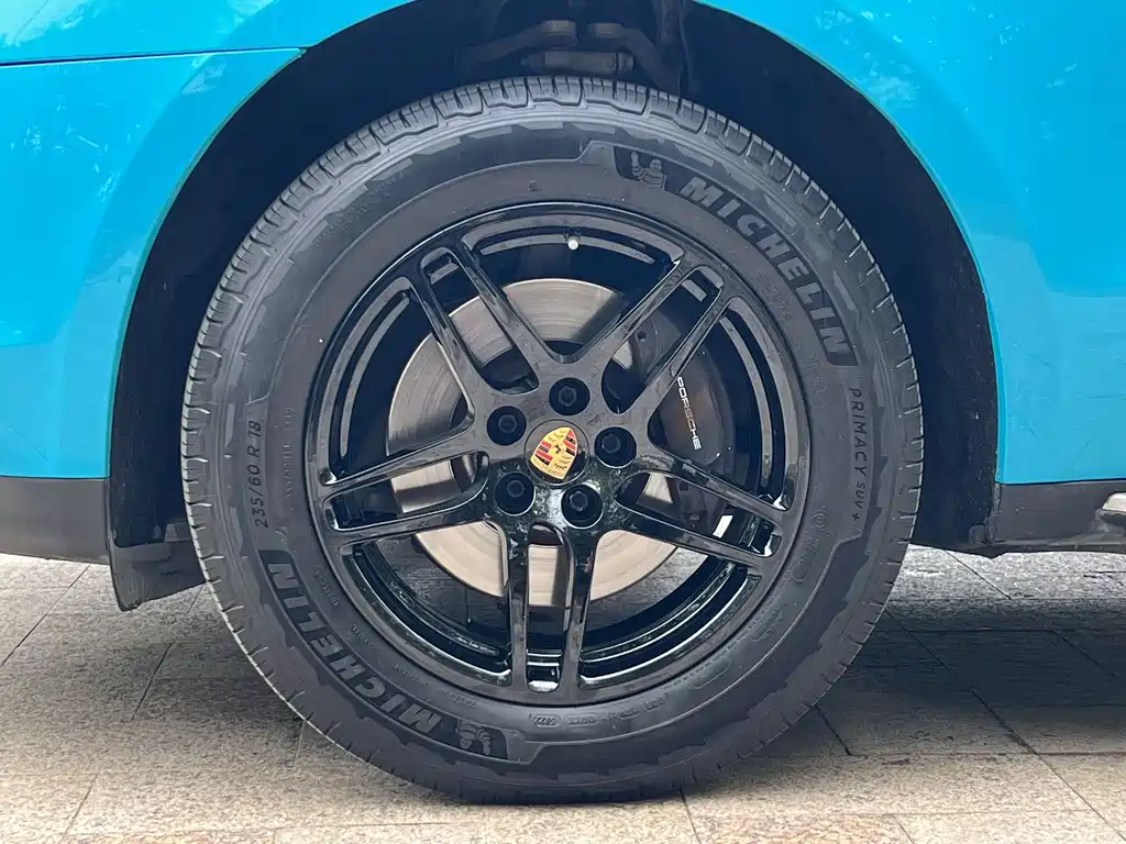 Porsche Macan 2019 — фото 13