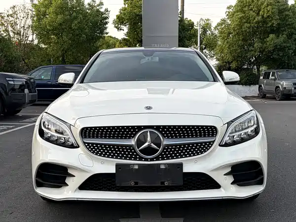Mercedes-Benz C-Class 2021