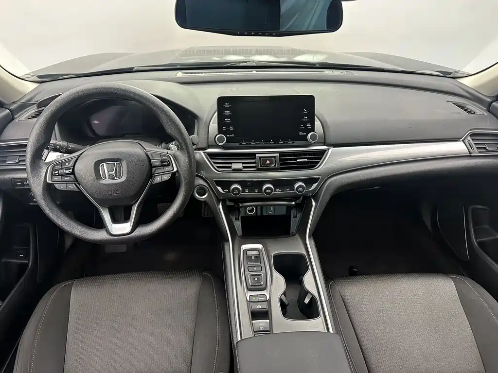Honda Accord 2021 — фото 12